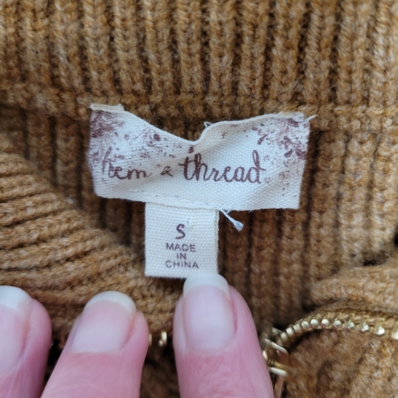 Hem & Thread Brown Sweater Vest Small - Picture 3 of 5